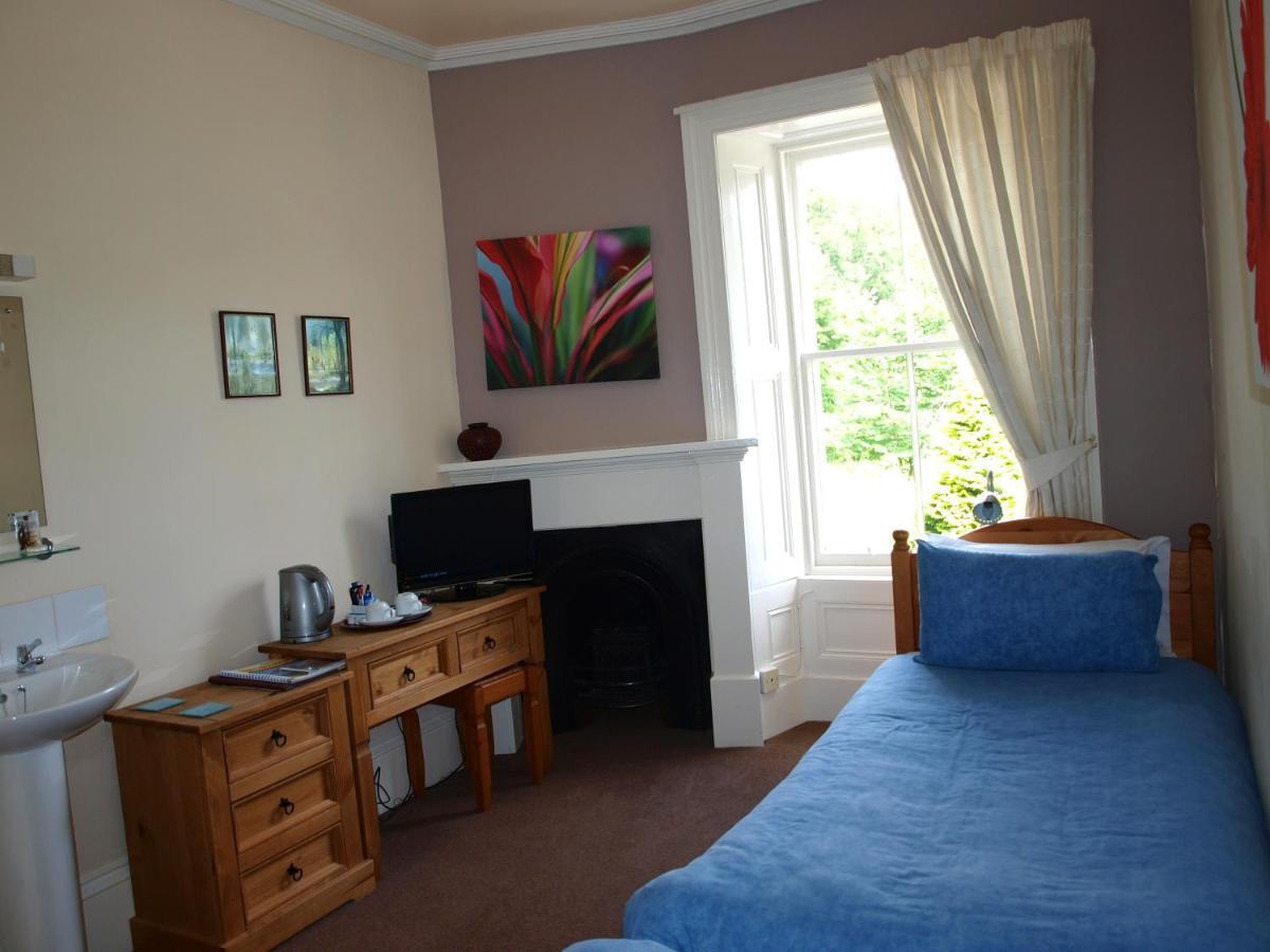 The Coach House 3*